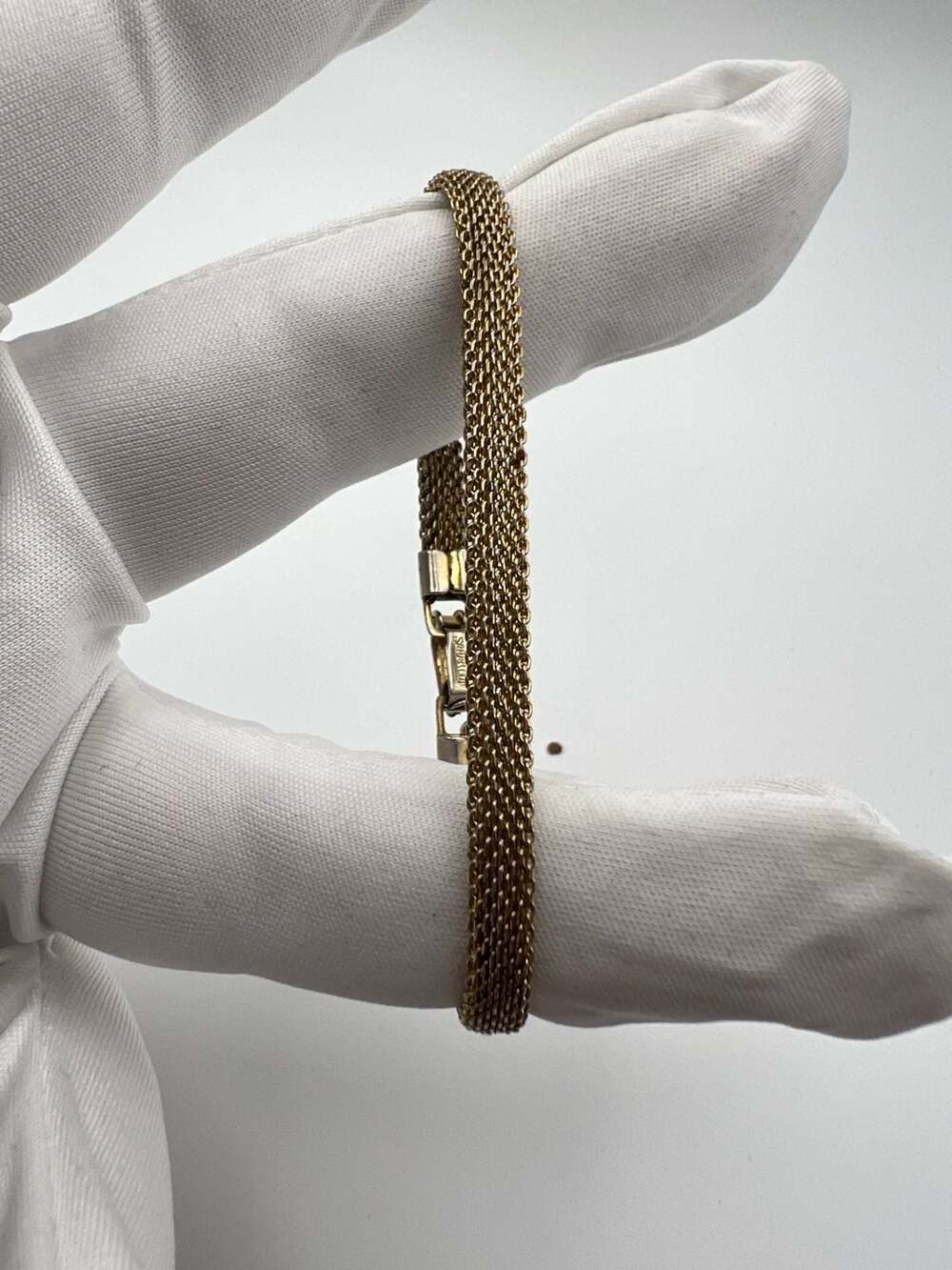Vintage Sarah Cov Gold Tone Mesh Bracelet